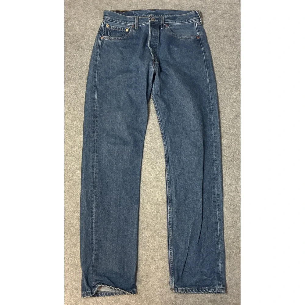 Vintage Y2K 90s Levis 501 Jeans Mens 30x32 Medium Wash Made in USA Button Fly